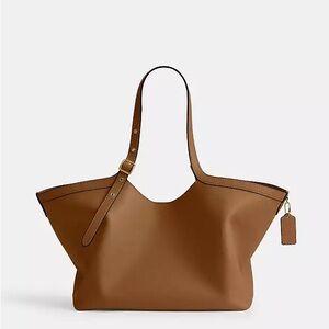 Coach Gramercy Tote Honey Brown Leather Tote Bag.